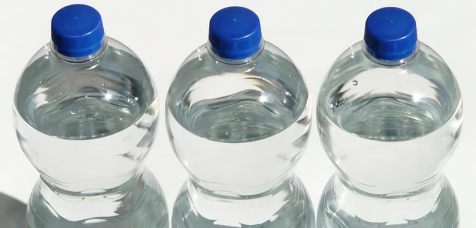 Flaskor tillverkade av polyeten