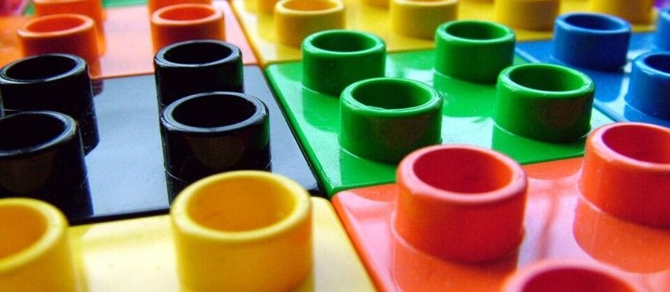 Lego tillverkad av härdplast