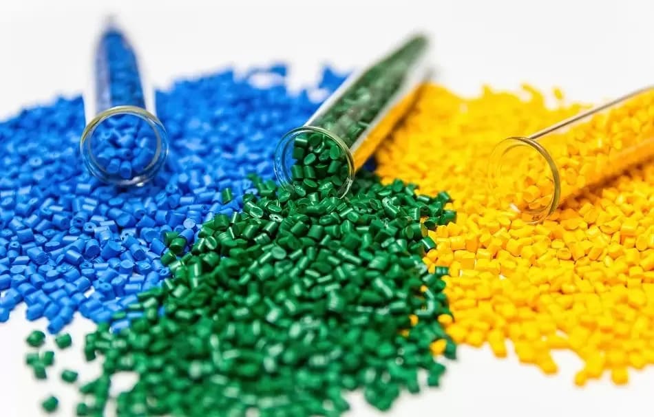 När polymerer används för att beteckna konstruktionsmaterial brukar de kallas för plaster